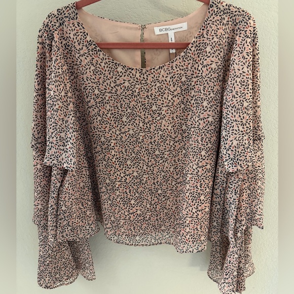 BCBGeneration Tops - BCBGeneration Women's Pink and Black Patterned Blouse